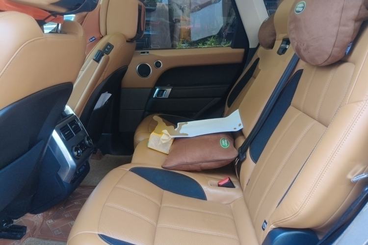 Used Land Rover Range Sport 2018 3.0 SC V6 HSE DYNAMIC Left Rear Seat
