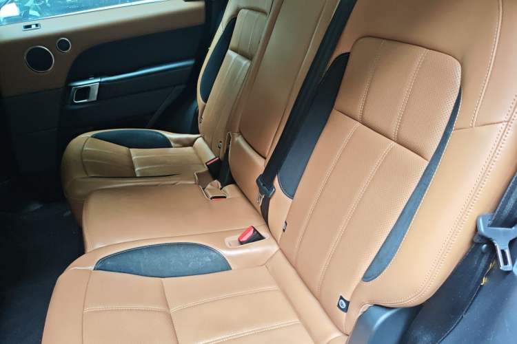 Used Land Rover Range Sport 2018 3.0 SC V6 HSE DYNAMIC Left Rear Seat