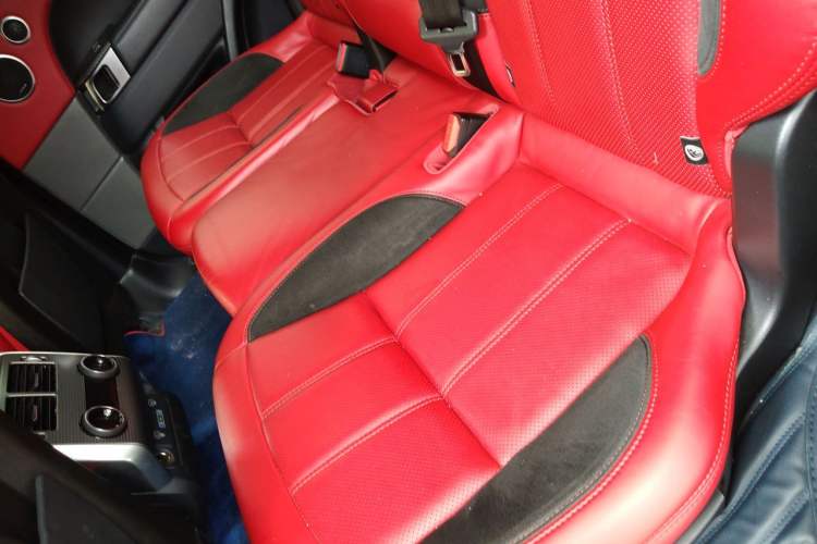 Used Land Rover Range Sport 2018 3.0 SC V6 HSE DYNAMIC Left Rear Seat