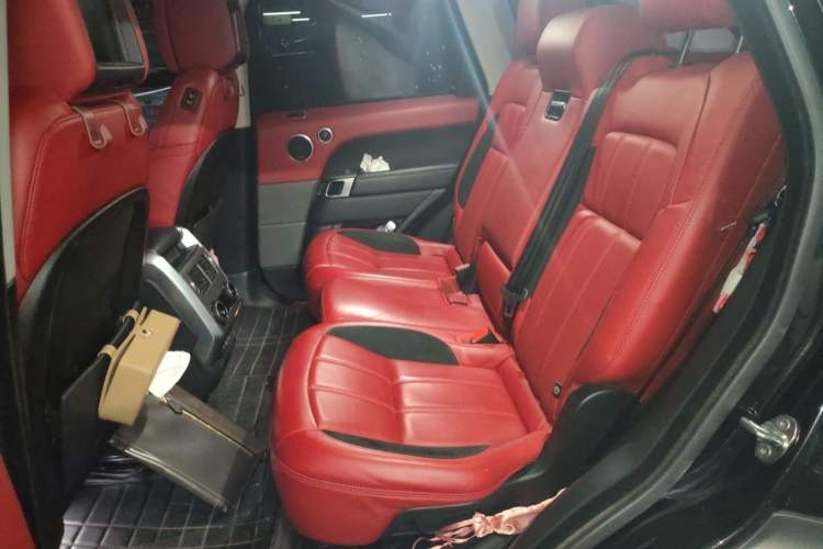 Used Land Rover Range Sport 2018 3.0 SC V6 HSE DYNAMIC Left Rear Seat