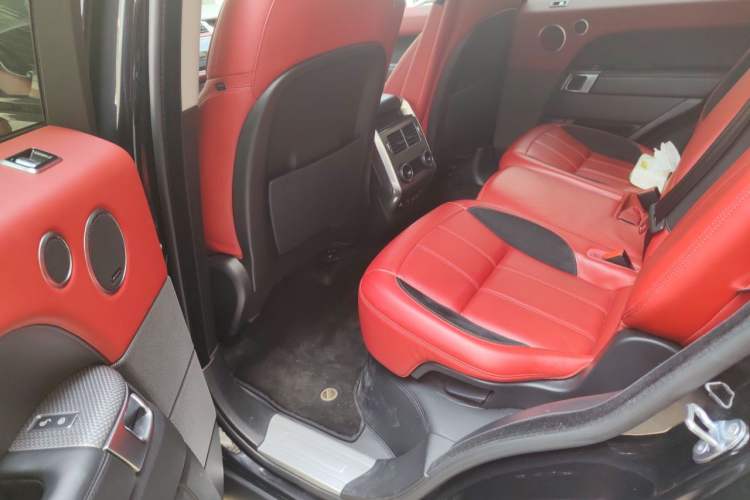 Used Land Rover Range Sport 2018 3.0 SC V6 HSE DYNAMIC Left Rear Seat
