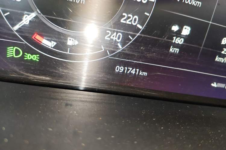 Used Land Rover Range Sport 2018 3.0 SC V6 HSE DYNAMIC Odometer Close Up