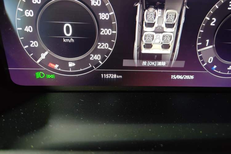 Used Land Rover Range Sport 2018 3.0 SC V6 HSE DYNAMIC Odometer Close Up