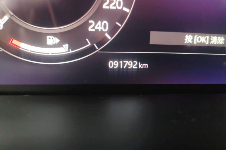 Used Land Rover Range Sport 2018 3.0 SC V6 HSE DYNAMIC Odometer Close Up