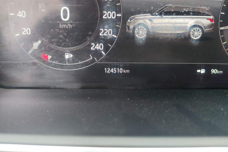 Used Land Rover Range Sport 2018 3.0 SC V6 HSE DYNAMIC Odometer Close Up