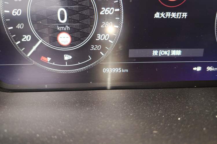 Used Land Rover Range Sport 2018 3.0 SC V6 HSE DYNAMIC Odometer Close Up