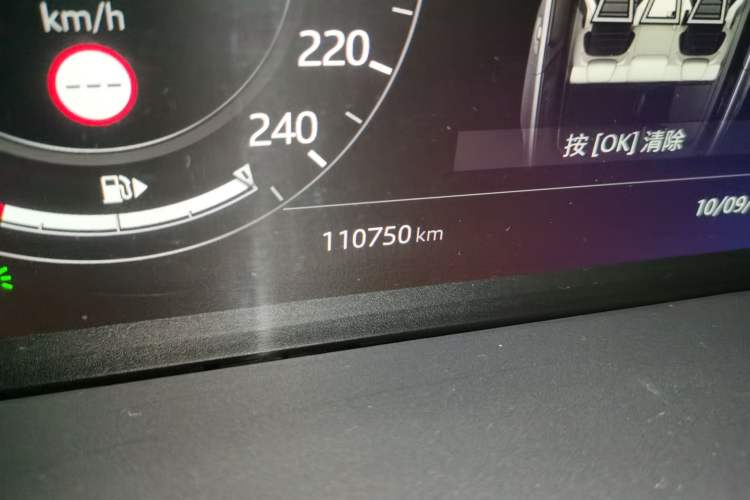 Used Land Rover Range Sport 2018 3.0 SC V6 Fēngshàng Chuàngshì Edition DYNAMIC Odometer Close Up
