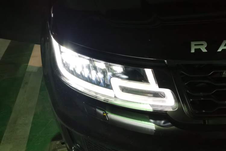 Used Land Rover Range Sport  Right Front Headlight