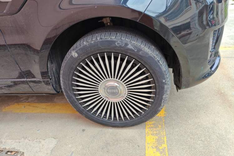 Used Land Rover Range Sport 2018 3.0 SC V6 HSE DYNAMIC Right Front Wheel Hub