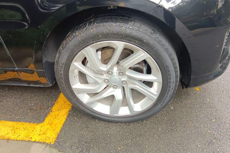 Used Land Rover Range Sport 2018 3.0 SC V6 HSE DYNAMIC Right Front Wheel Hub