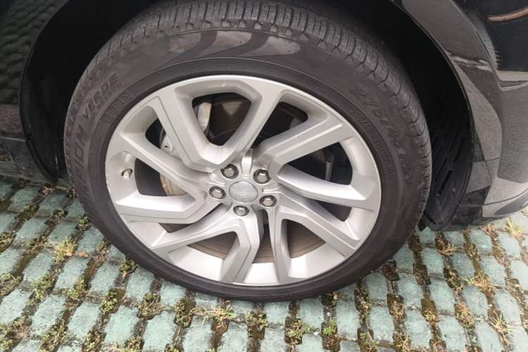 Used Land Rover Range Sport 2018 3.0 SC V6 HSE DYNAMIC Right Front Wheel Hub