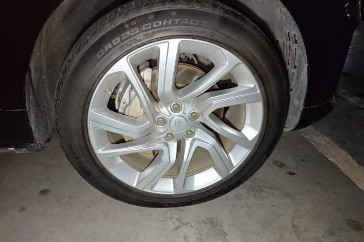 Used Land Rover Range Sport 2018 3.0 SC V6 HSE DYNAMIC Right Front Wheel Hub
