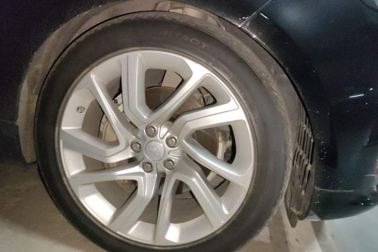 Used Land Rover Range Sport 2018 3.0 SC V6 HSE DYNAMIC Right Front Wheel Hub