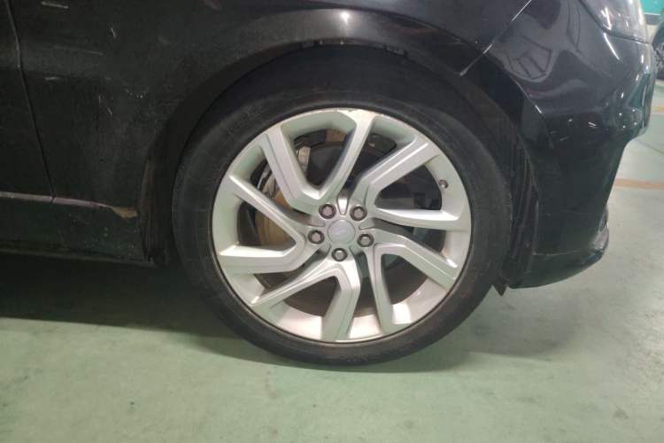 Used Land Rover Range Sport 2018 3.0 SC V6 HSE DYNAMIC Right Front Wheel Hub