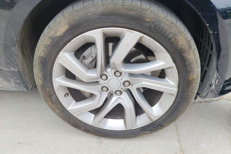 Used Land Rover Range Sport 2018 3.0 SC V6 HSE DYNAMIC Right Front Wheel Hub
