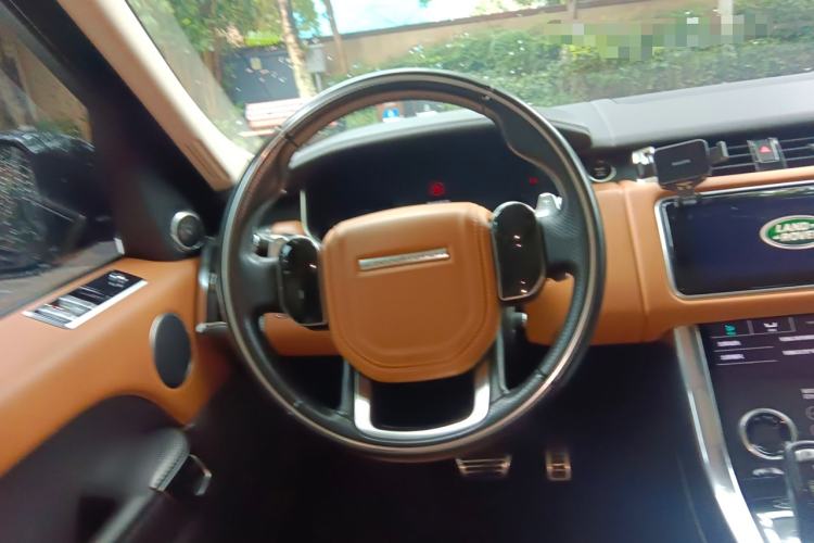 Used Land Rover Range Sport 2018 3.0 SC V6 HSE DYNAMIC Steering Wheel