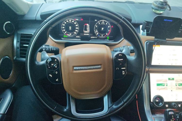 Used Land Rover Range Sport 2018 3.0 SC V6 HSE DYNAMIC Steering Wheel