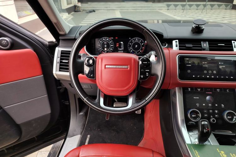 Used Land Rover Range Sport 2018 3.0 SC V6 HSE DYNAMIC Steering Wheel