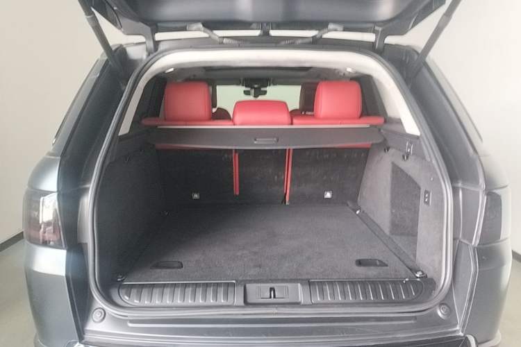Used Land Rover Range Sport 2018 3.0 SC V6 Fēngshàng Chuàngshì Edition DYNAMIC Trunk