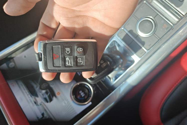 Used Land Rover Range Sport  Vehicle Key