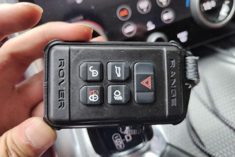 Used Land Rover Range Sport 2018 3.0 SC V6 HSE DYNAMIC Vehicle Key