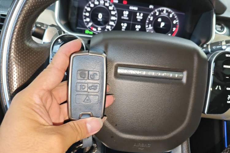 Used Land Rover Range Sport 2018 3.0 SC V6 HSE DYNAMIC Vehicle Key