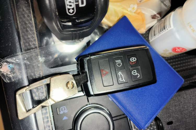 Used Land Rover Range Sport 2018 3.0 SC V6 HSE DYNAMIC Vehicle Key