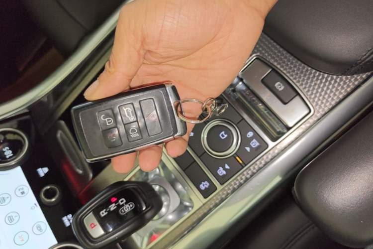 Used Land Rover Range Sport 2018 3.0 SC V6 HSE DYNAMIC Vehicle Key