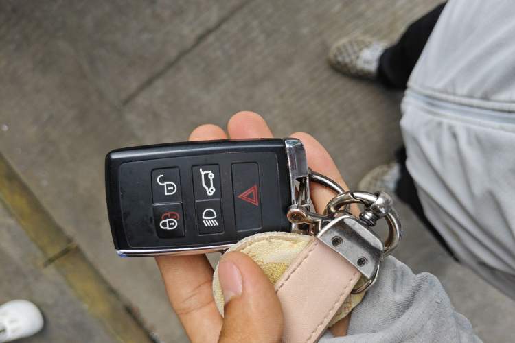 Used Land Rover Range Sport 2018 3.0 SC V6 HSE DYNAMIC Vehicle Key