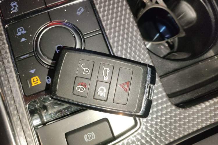 Used Land Rover Range Sport 2018 3.0 SC V6 HSE DYNAMIC Vehicle Key