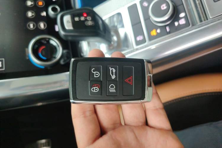 Used Land Rover Range Sport 2018 3.0 SC V6 HSE DYNAMIC Vehicle Key