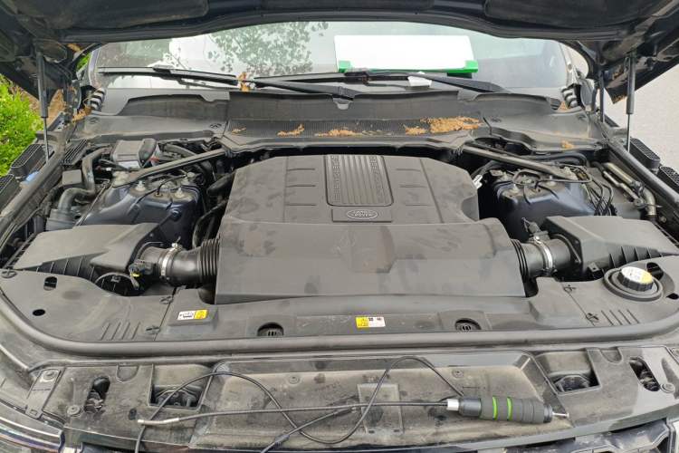 Used Land Rover Range Sport 2018 3.0 SC V6 HSE DYNAMIC Engine Bay