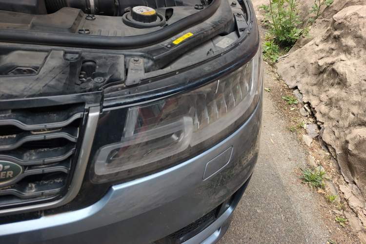 Used Land Rover Range Sport 2018 3.0 SC V6 HSE DYNAMIC Engine Bay Left