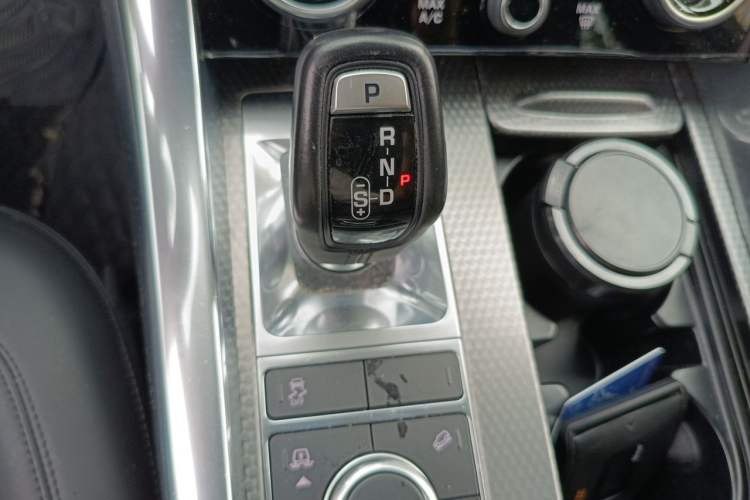 Used Land Rover Range Sport 2018 3.0 SC V6 HSE DYNAMIC Gear Lever