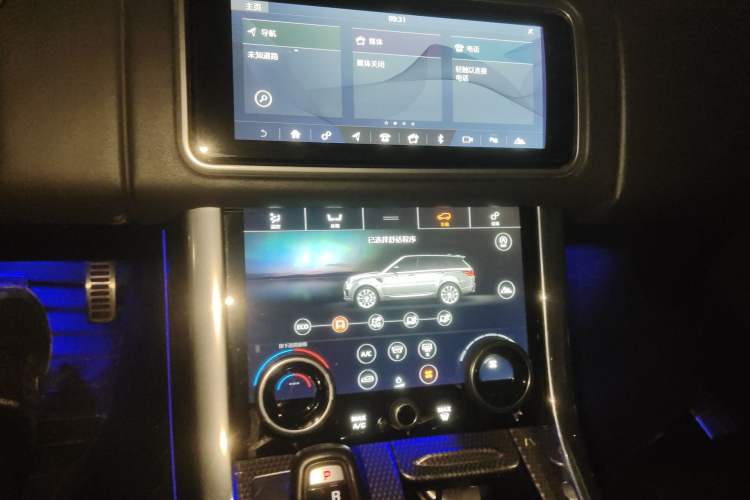 Used Land Rover Range Sport 2018 3.0 SC V6 HSE DYNAMIC Audio And AC Panel
