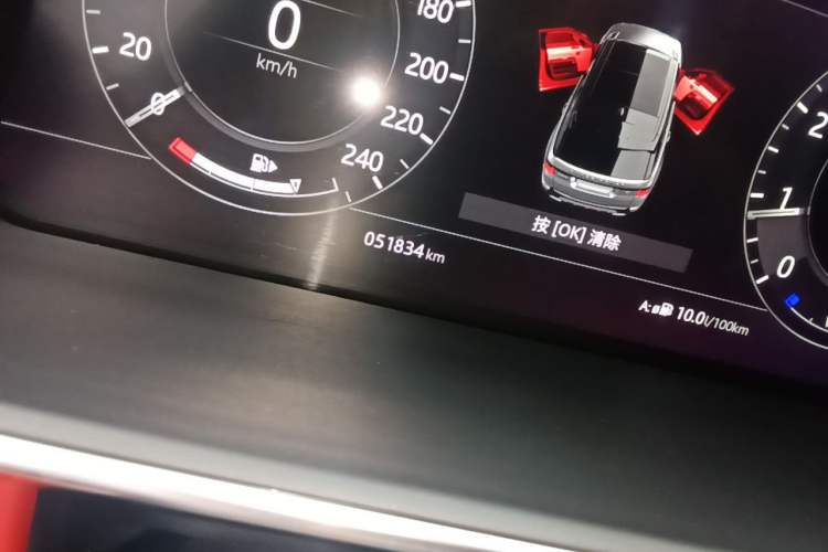 Used Land Rover Range Sport 2018 3.0 SC V6 HSE DYNAMIC Odometer Close Up