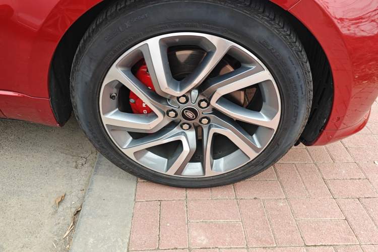Used Land Rover Range Sport 2018 3.0 SC V6 HSE DYNAMIC Right Front Wheel Hub