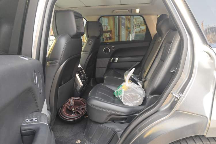 Used Land Rover Range Sport 2018 3.0 SC V6 HSE DYNAMIC Left Rear Seat