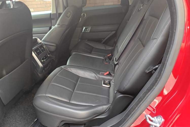 Used Land Rover Range Sport 2018 3.0 SC V6 HSE DYNAMIC Left Rear Seat