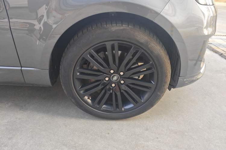 Used Land Rover Range Sport 2018 3.0 SC V6 HSE DYNAMIC Right Front Wheel Hub