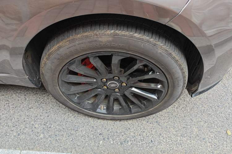 Used Land Rover Range Sport 2018 3.0 SC V6 HSE DYNAMIC Right Front Wheel Hub