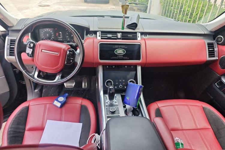 Used Land Rover Range Sport 2018 3.0 SC V6 HSE DYNAMIC Center Console