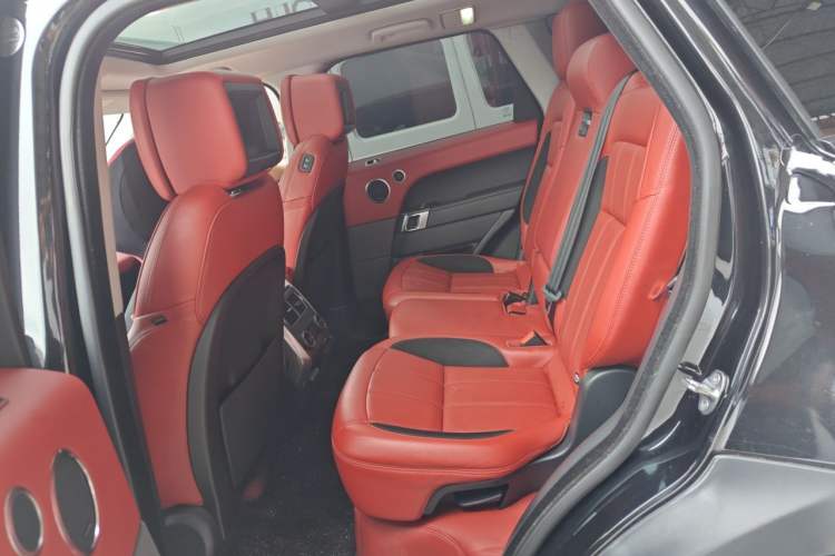 Used Land Rover Range Sport 2018 3.0 SC V6 HSE DYNAMIC Left Rear Seat
