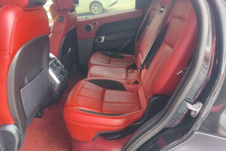 Used Land Rover Range Sport 2018 3.0 SC V6 HSE DYNAMIC Left Rear Seat