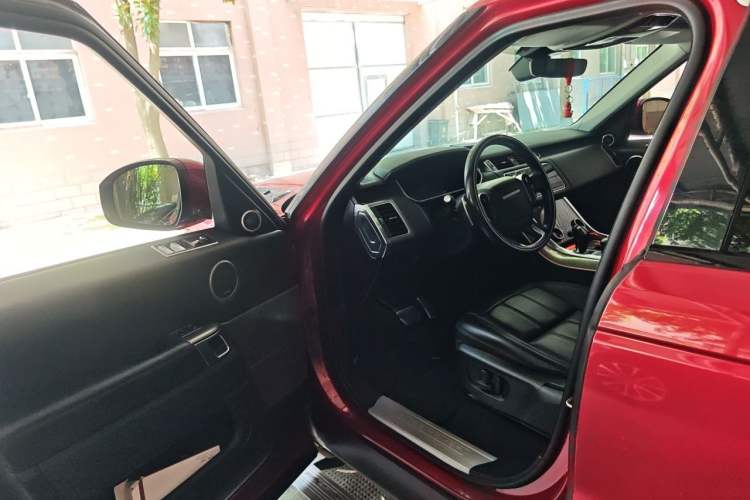 Used Land Rover Range Sport 2018 3.0 SC V6 HSE DYNAMIC Driver Seat