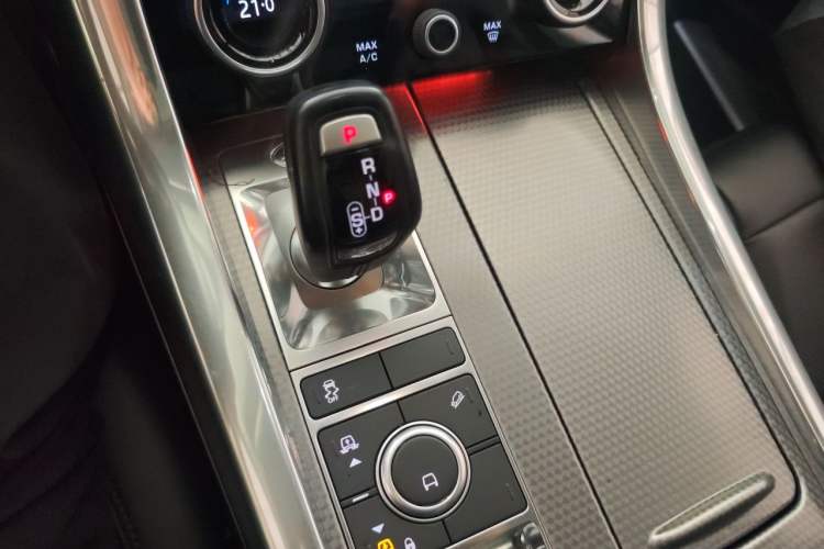 Used Land Rover Range Sport 2018 3.0 SC V6 HSE DYNAMIC Gear Lever