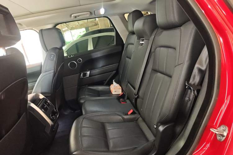 Used Land Rover Range Sport 2018 3.0 SC V6 HSE DYNAMIC Left Rear Seat
