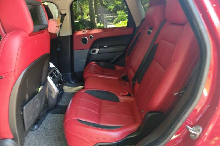 Used Land Rover Range Sport 2018 3.0 SC V6 HSE DYNAMIC Left Rear Seat