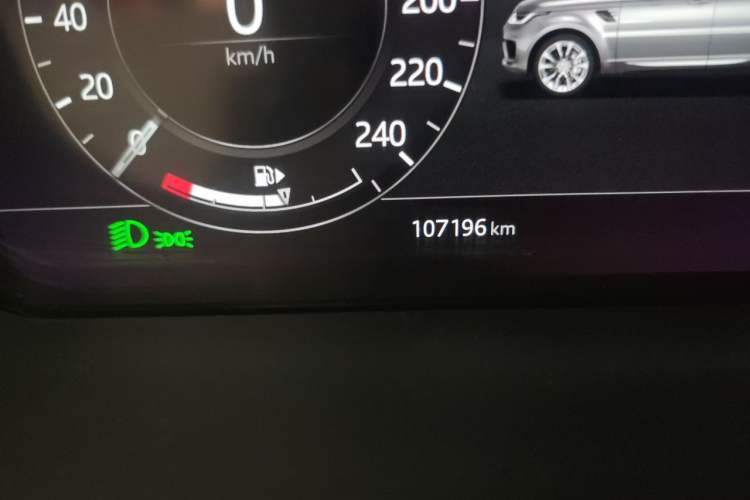 Used Land Rover Range Sport 2018 3.0 SC V6 HSE DYNAMIC Odometer Close Up