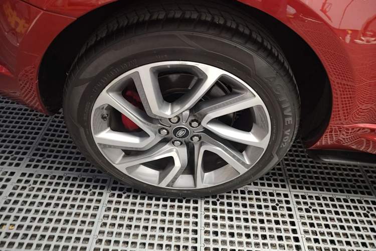 Used Land Rover Range Sport 2018 3.0 SC V6 Fēngshàng Chuàngshì Edition DYNAMIC Right Rear Wheel Hub